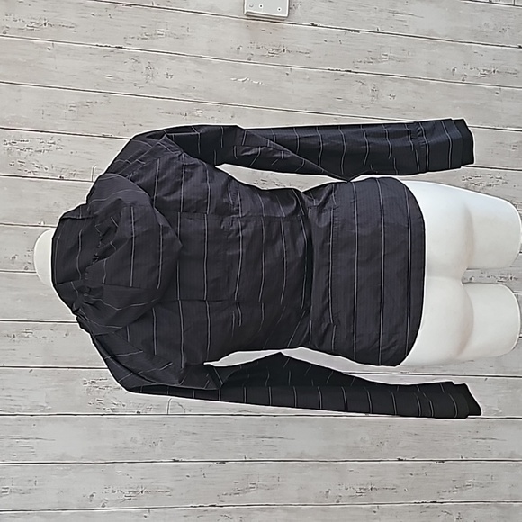 Athleta Run On Windbreaker light jacket Size  XS - Picture 6 of 11